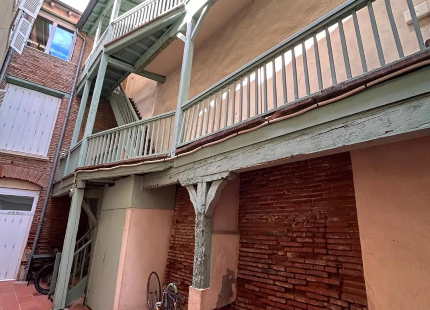 Au Charme Des Carmes - T1 Sur Cour - Metro A & B Apartment Toulouse