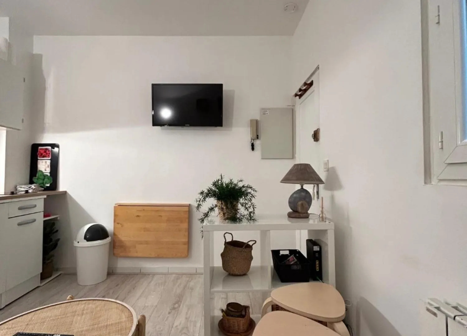 Au Charme Des Carmes - T1 Sur Cour - Metro A & B Apartment Toulouse 0*,  France